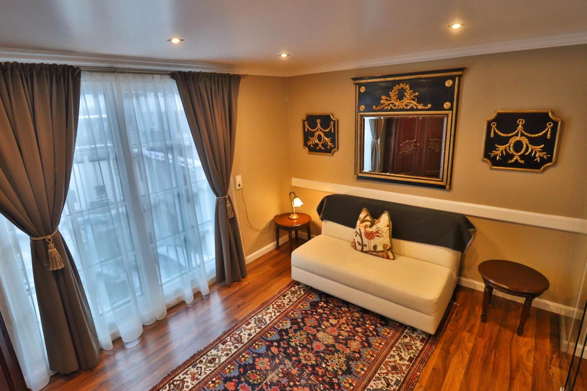Отель Schneider Hof Boutique Санкт-Антон-ам-Арльберг Экстерьер фото