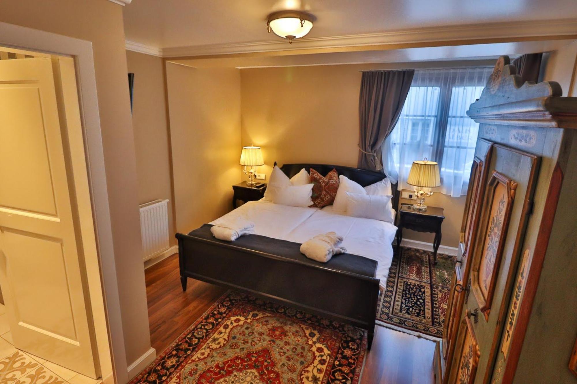 Отель Schneider Hof Boutique Санкт-Антон-ам-Арльберг Экстерьер фото